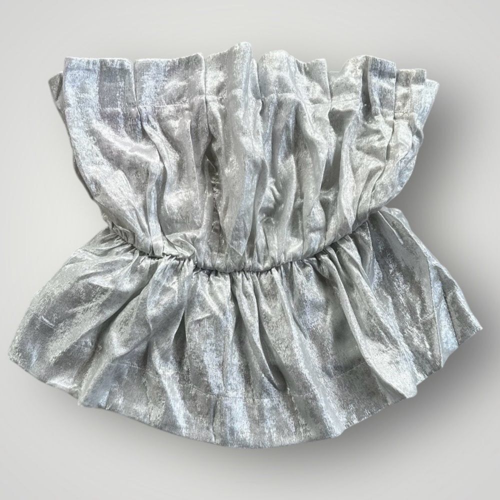 🎉5 for $45🎉 TCEC top blouse size M silver